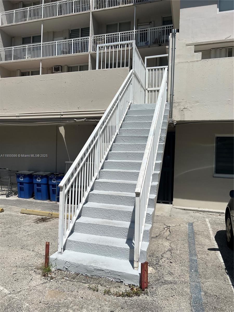 LINCOLN TOWERS CONDO - Residential Lease