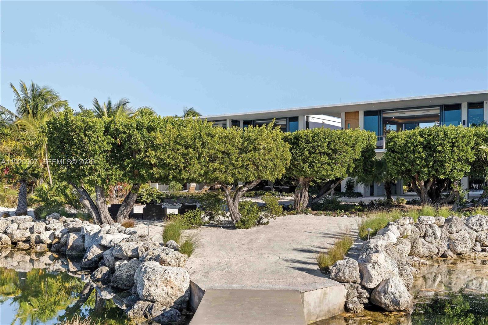 CRAINS SUBD - Residential