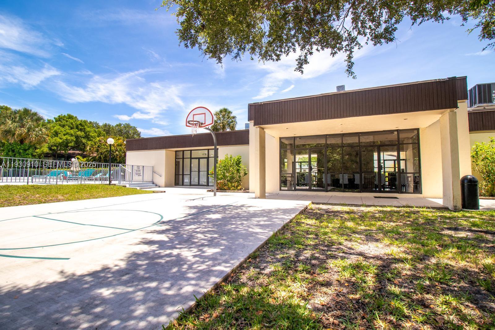 RIVERWOOD SEC 3 - Residential Lease