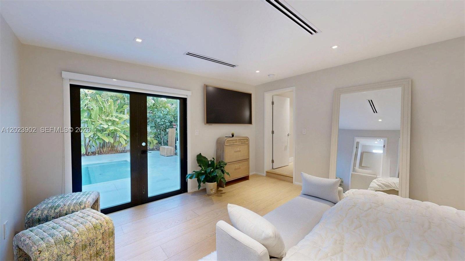 EAST SHENANDOAH - Residential Lease