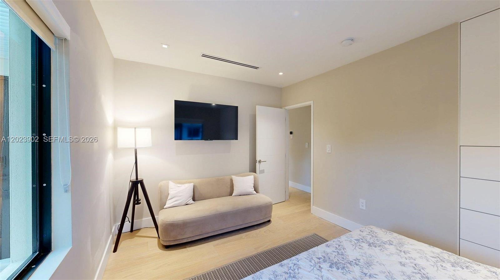 EAST SHENANDOAH - Residential Lease