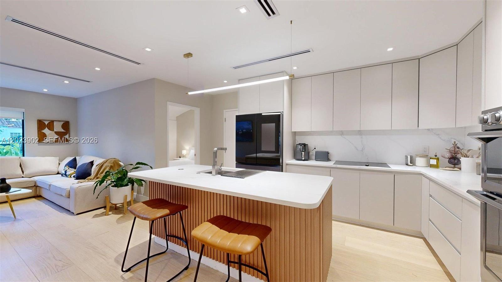 EAST SHENANDOAH - Residential Lease