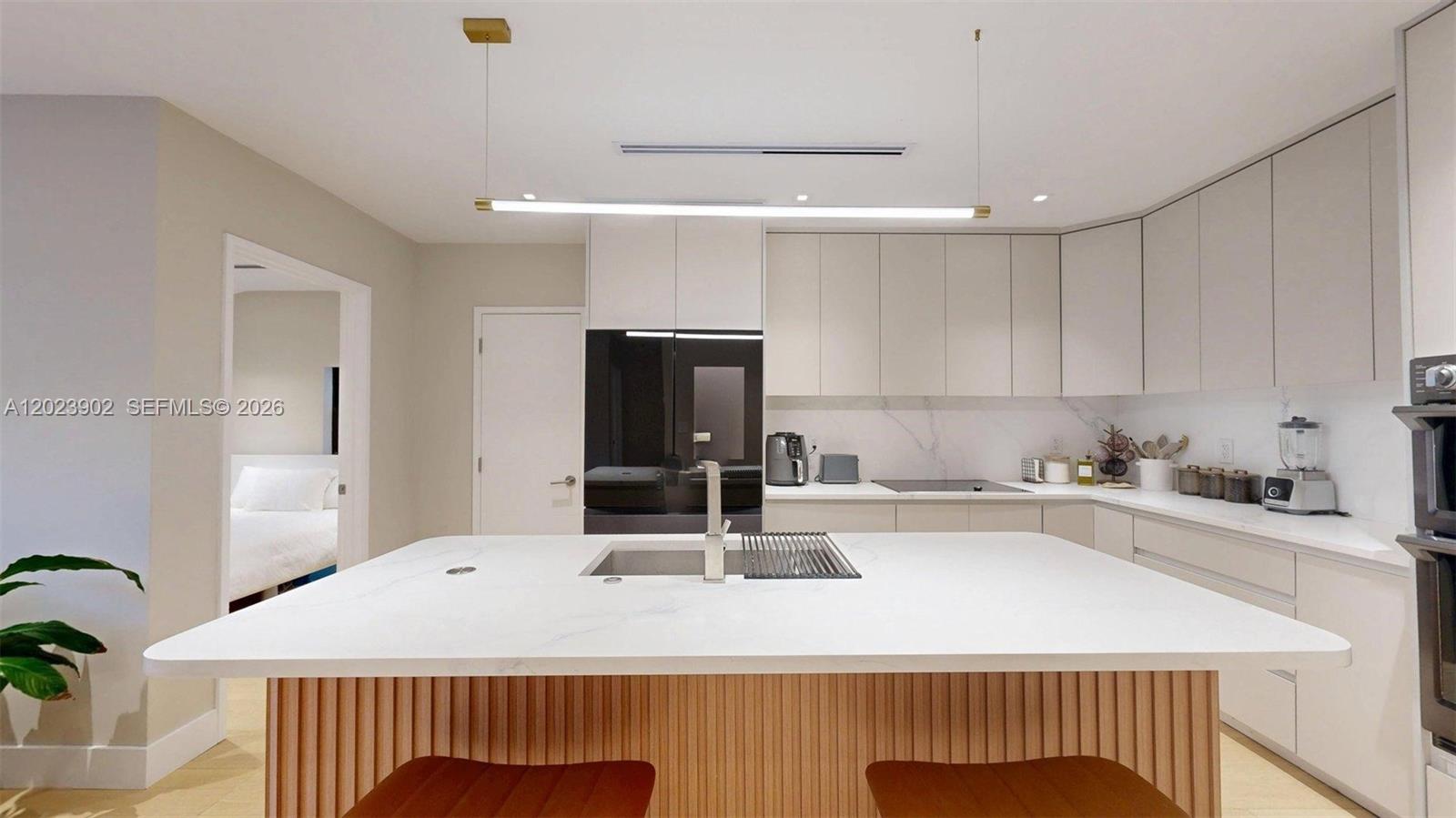EAST SHENANDOAH - Residential Lease