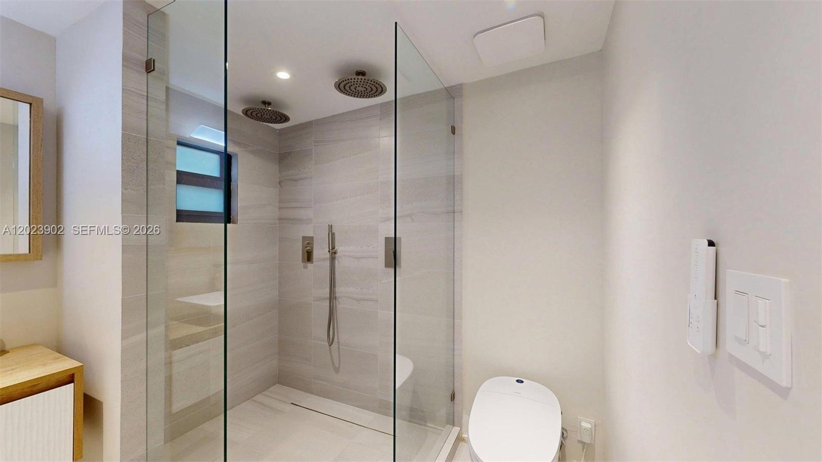 EAST SHENANDOAH - Residential Lease