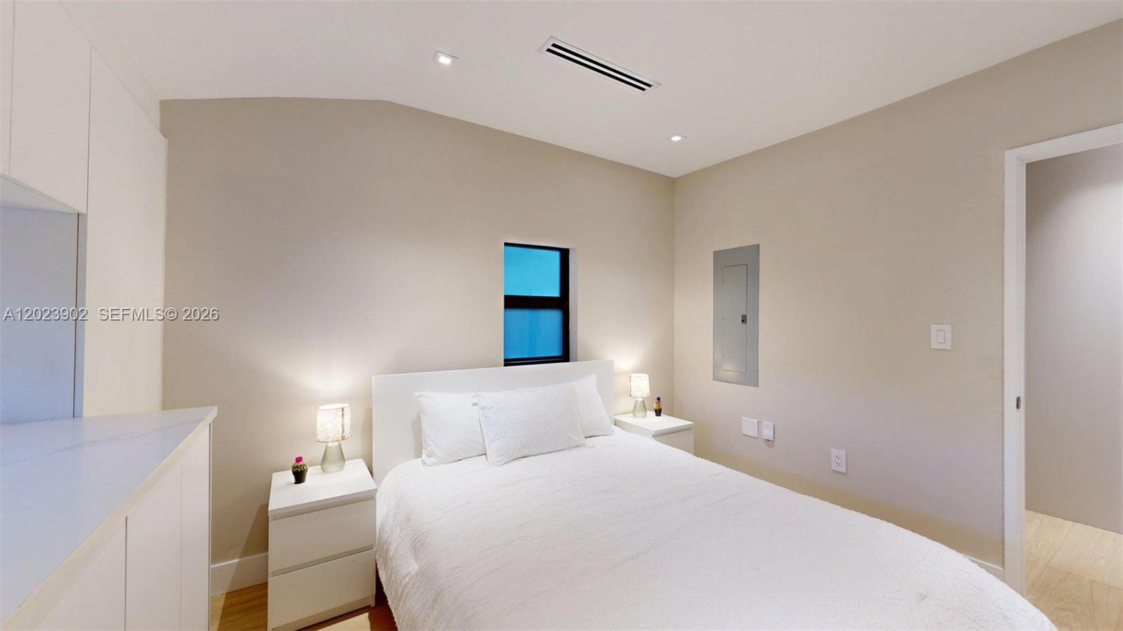 EAST SHENANDOAH - Residential Lease
