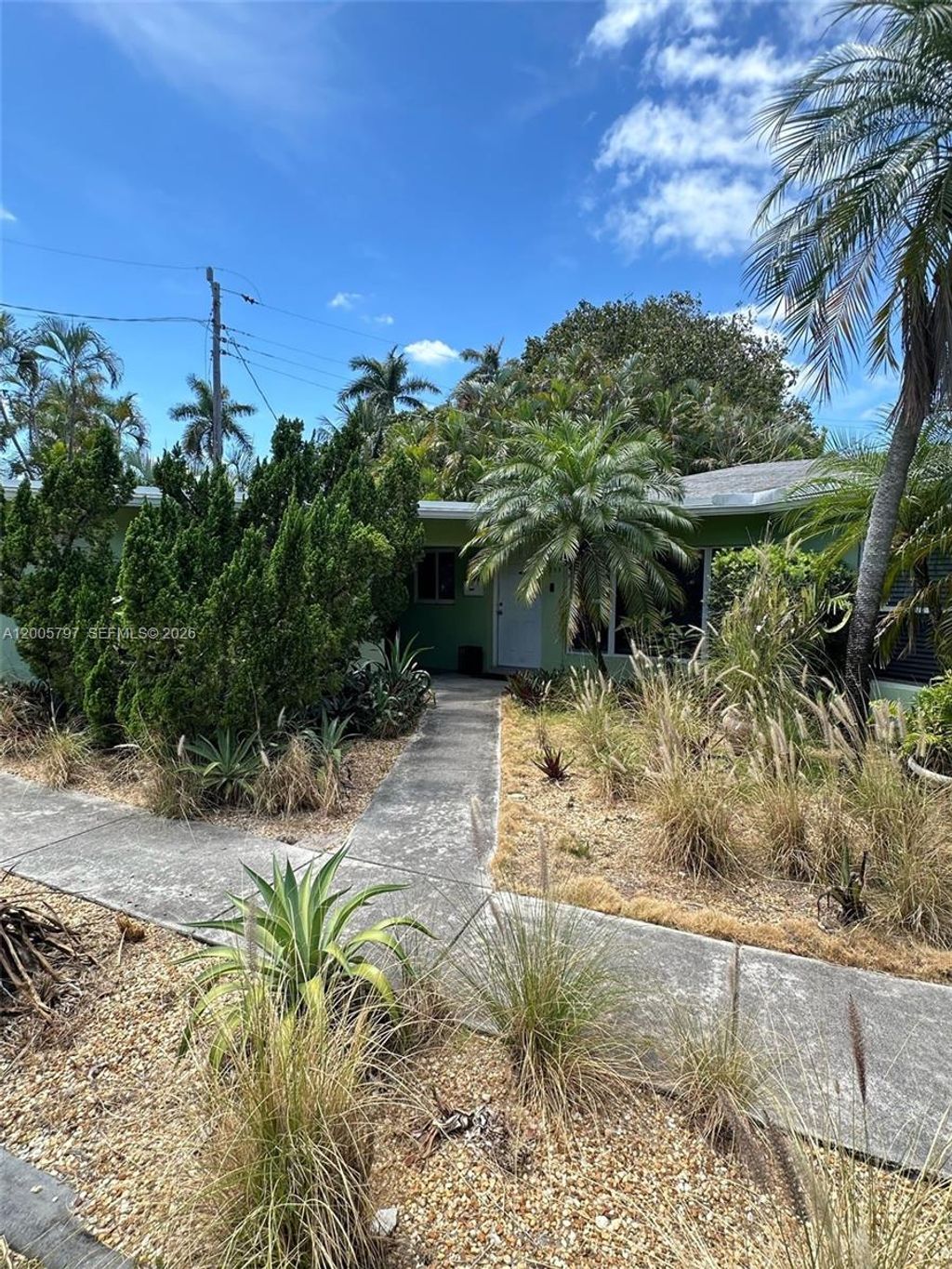 Photo of 1753 NE 18th St #1753, Fort Lauderdale, FL 33305 (MLS # A12005797)