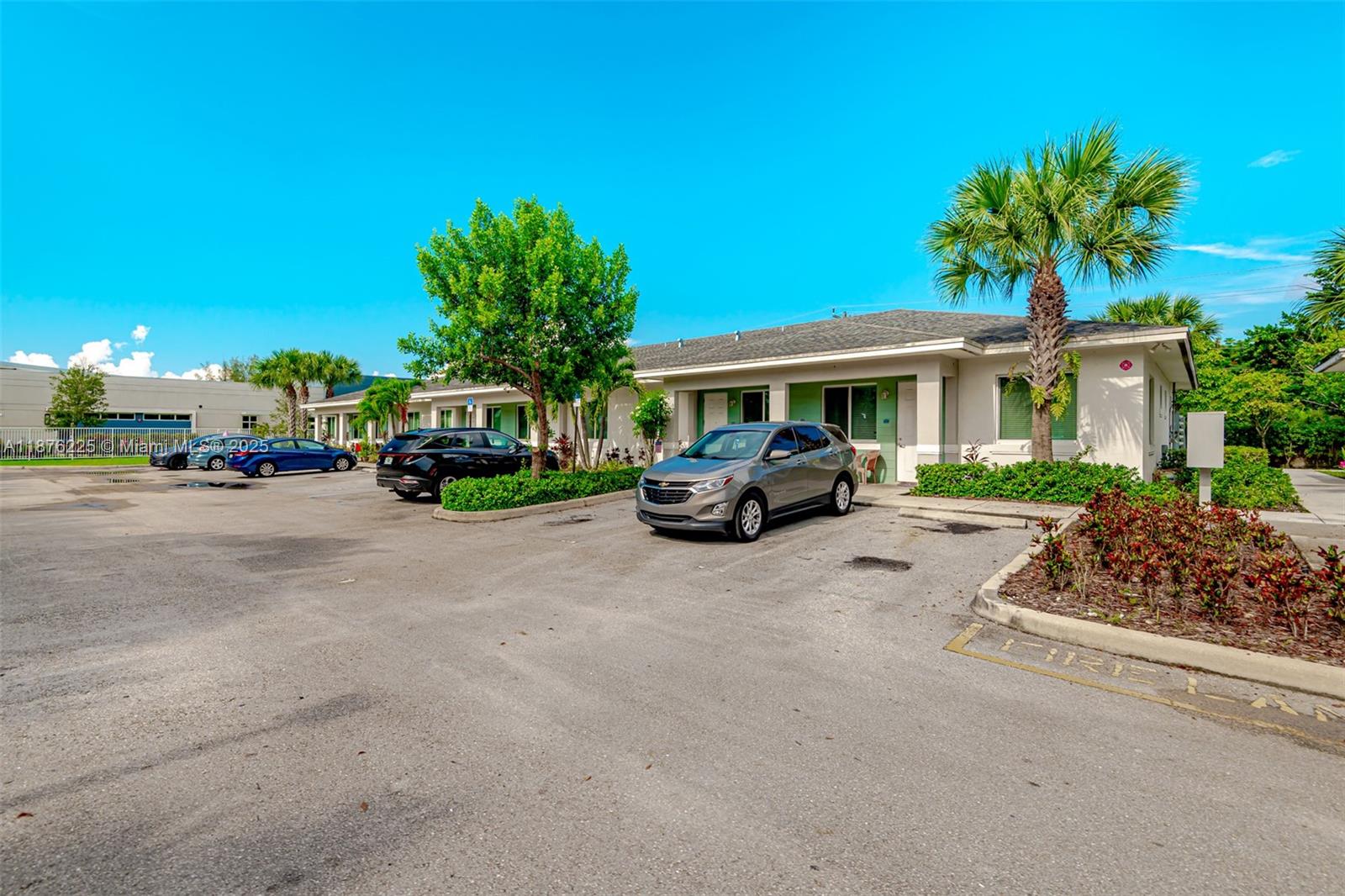 View photos, virtual tours, details... 20690 NW 27th Avenue