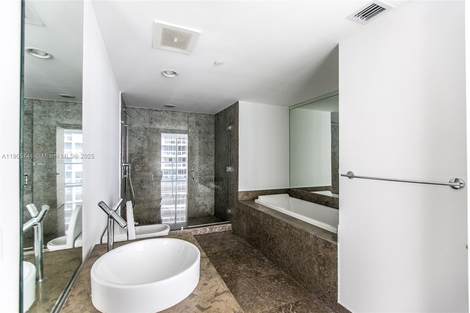 View photos, virtual tours, details... 495 Brickell Ave 1710