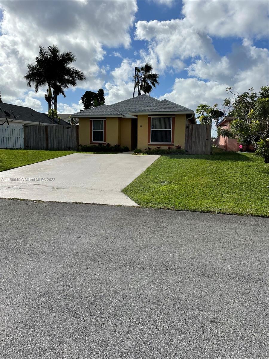 VILLAS OF PALM BAY - Residential