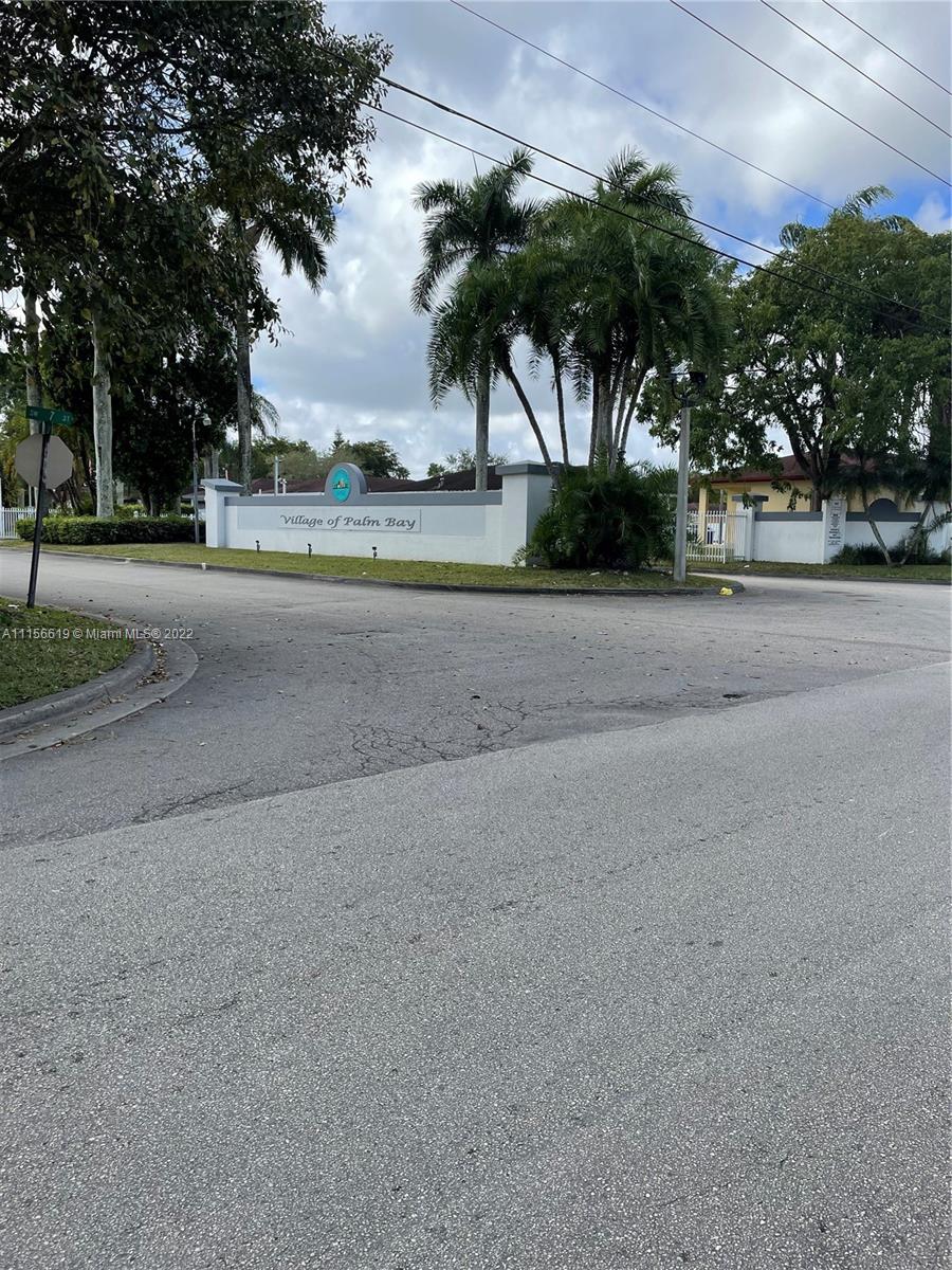 VILLAS OF PALM BAY - Residential