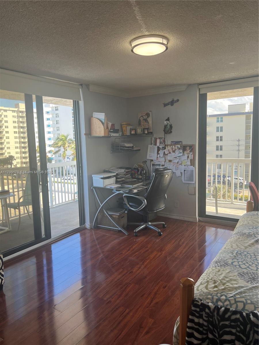 ALLINGTON TOWERS NORTH CO - Residential