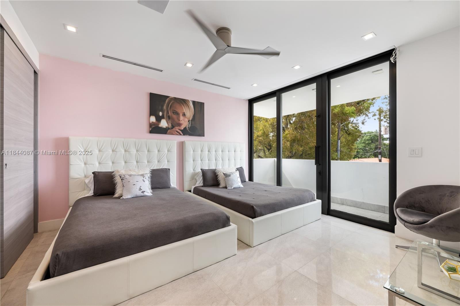 HOLLEMAN PARK - Residential