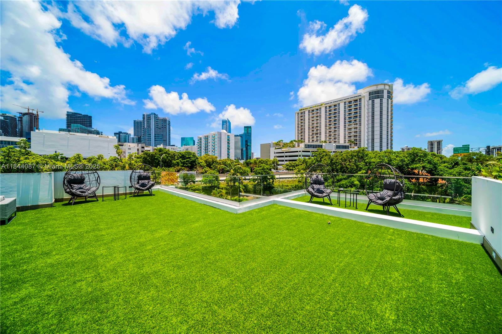 HOLLEMAN PARK - Residential