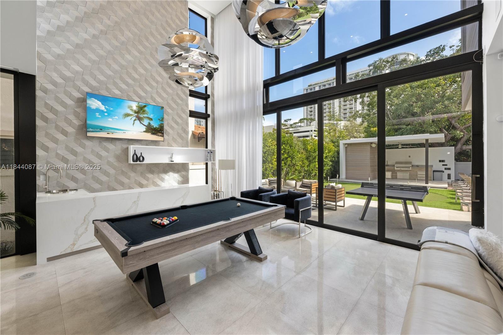 HOLLEMAN PARK - Residential