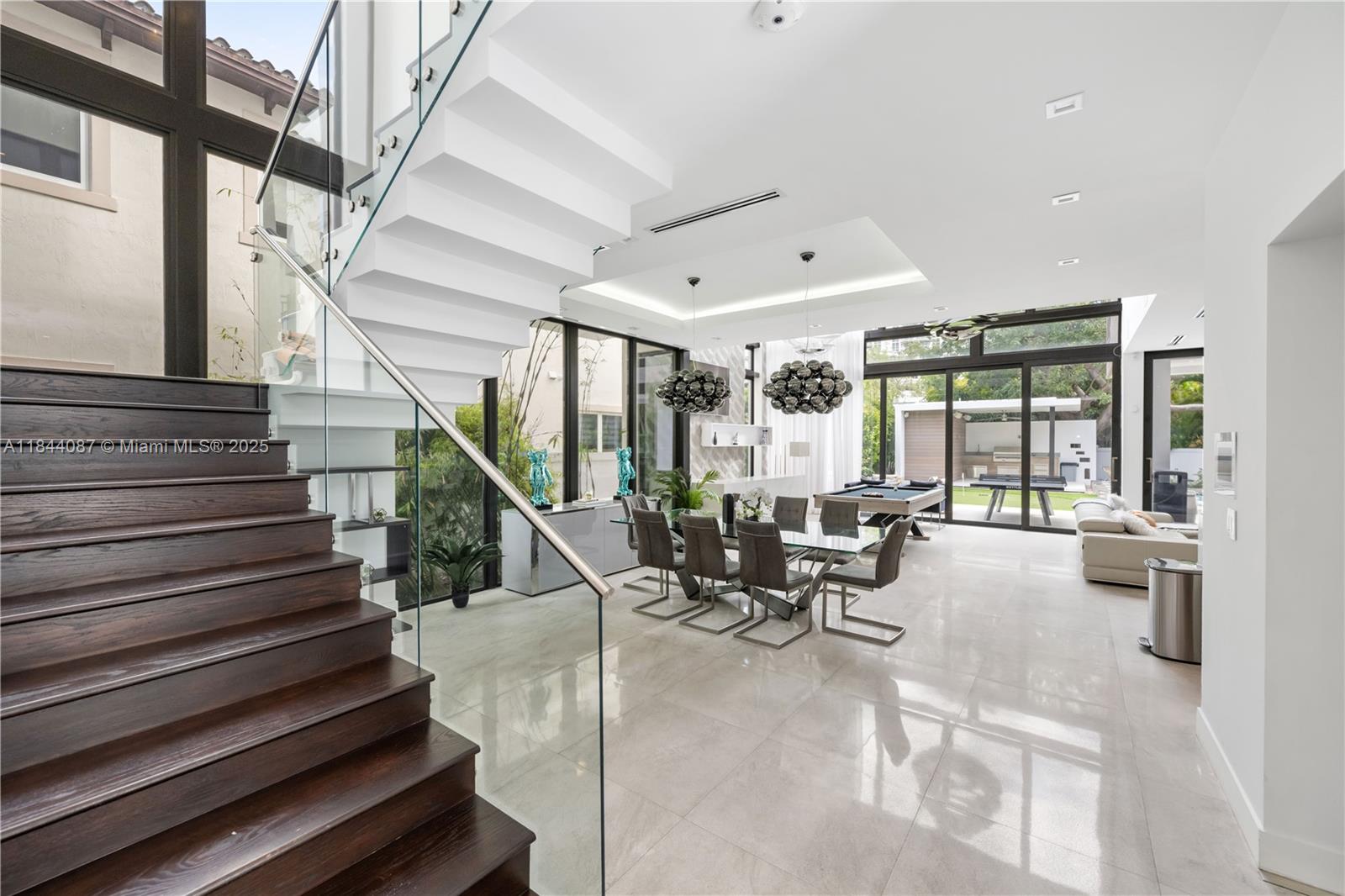 HOLLEMAN PARK - Residential