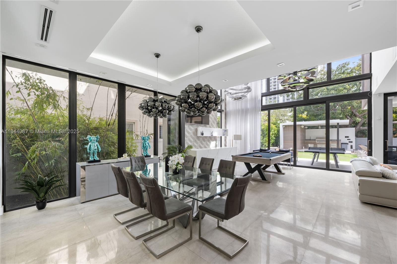 HOLLEMAN PARK - Residential