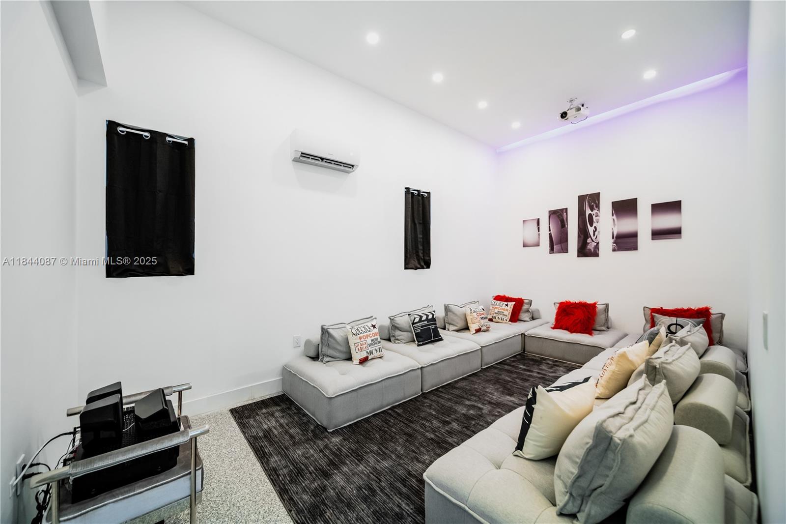 HOLLEMAN PARK - Residential