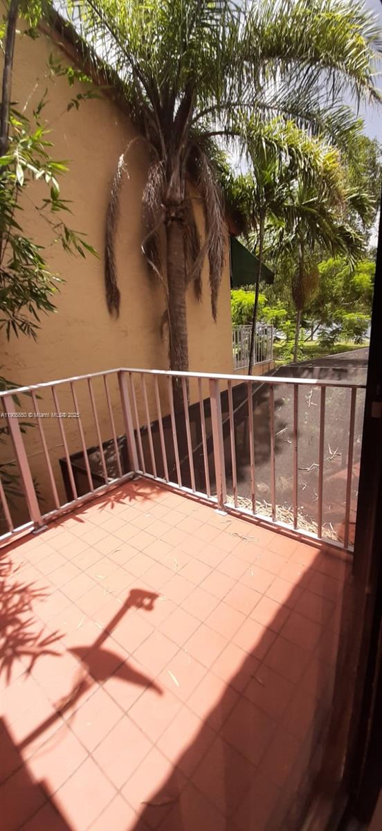 LIVE OAK OF THE HAMMOCKS - Residential Lease