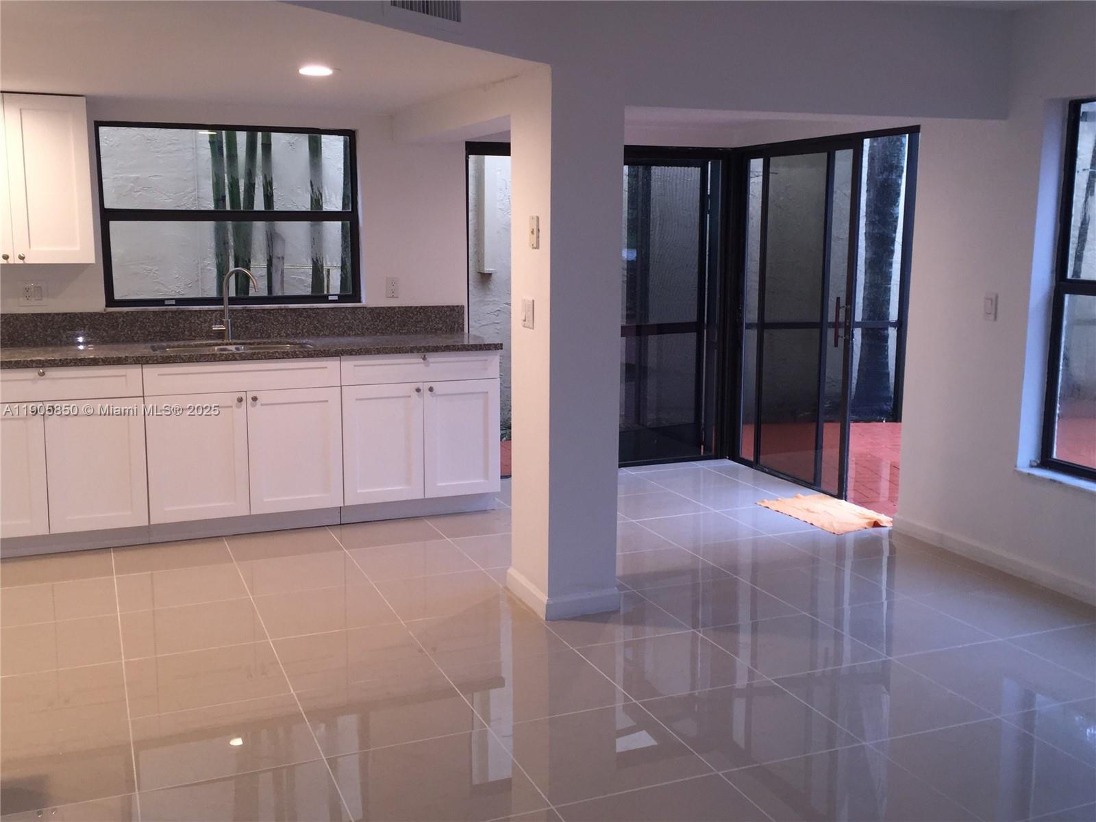 LIVE OAK OF THE HAMMOCKS - Residential Lease