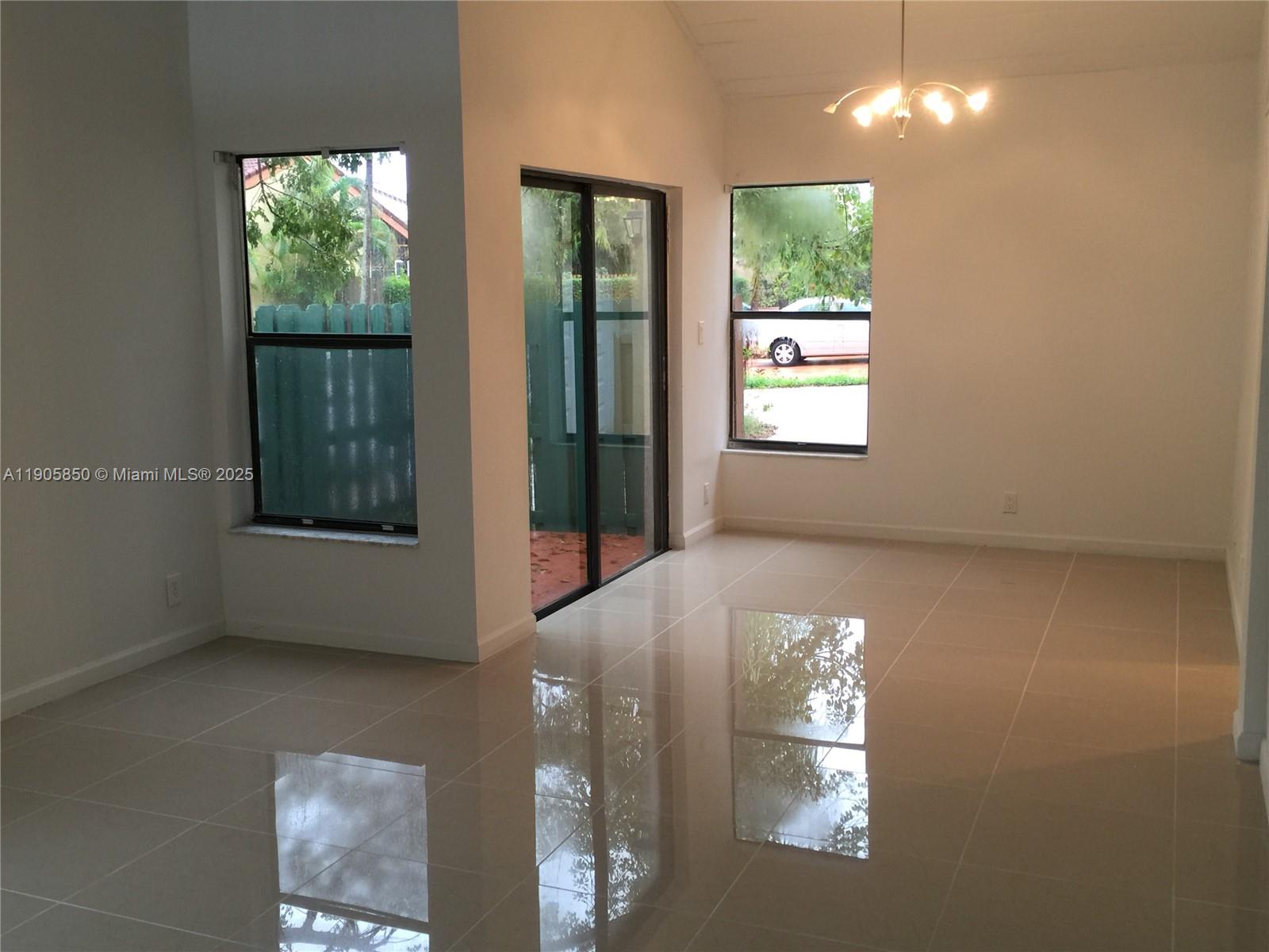 LIVE OAK OF THE HAMMOCKS - Residential Lease