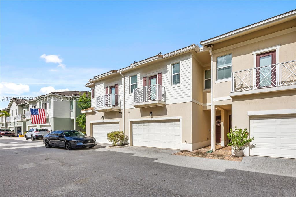 Photo of 83 Palm Ln, Royal Palm Beach, FL 33411 (MLS # A12079002)