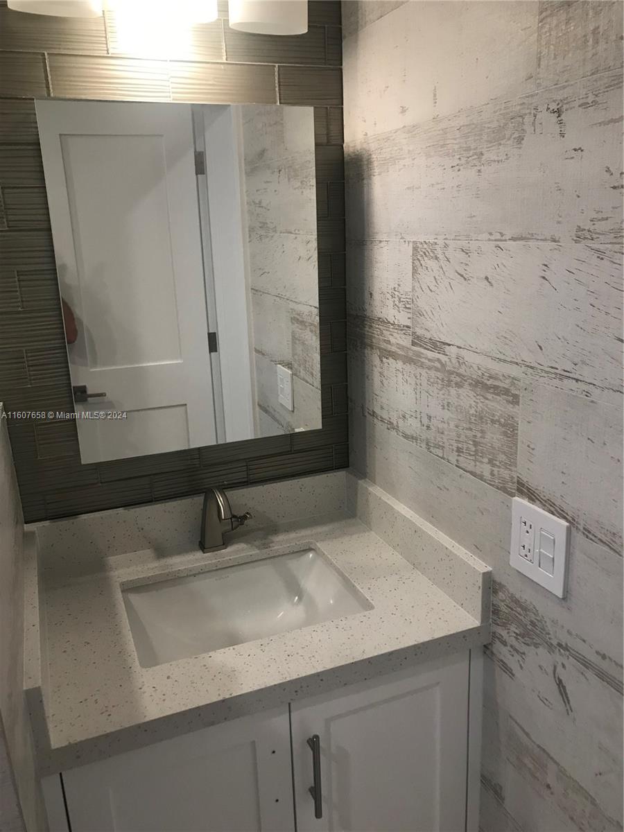 KAWAMA YACHT CLUB - Residential