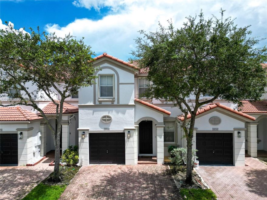 Beautiful 4-bedroom,2.5 bath home in the heart of Doral at the desirable Island at Doral-Antilles community. This Residence combines comfort and style with open and bright spaces. Enjoy a private patio perfect for enjoying and entertaining, plus resort-style amenities, including a clubhouse, pool, gym, and tennis. Ideally located near top-rated schools, shopping, dining, and major highways.