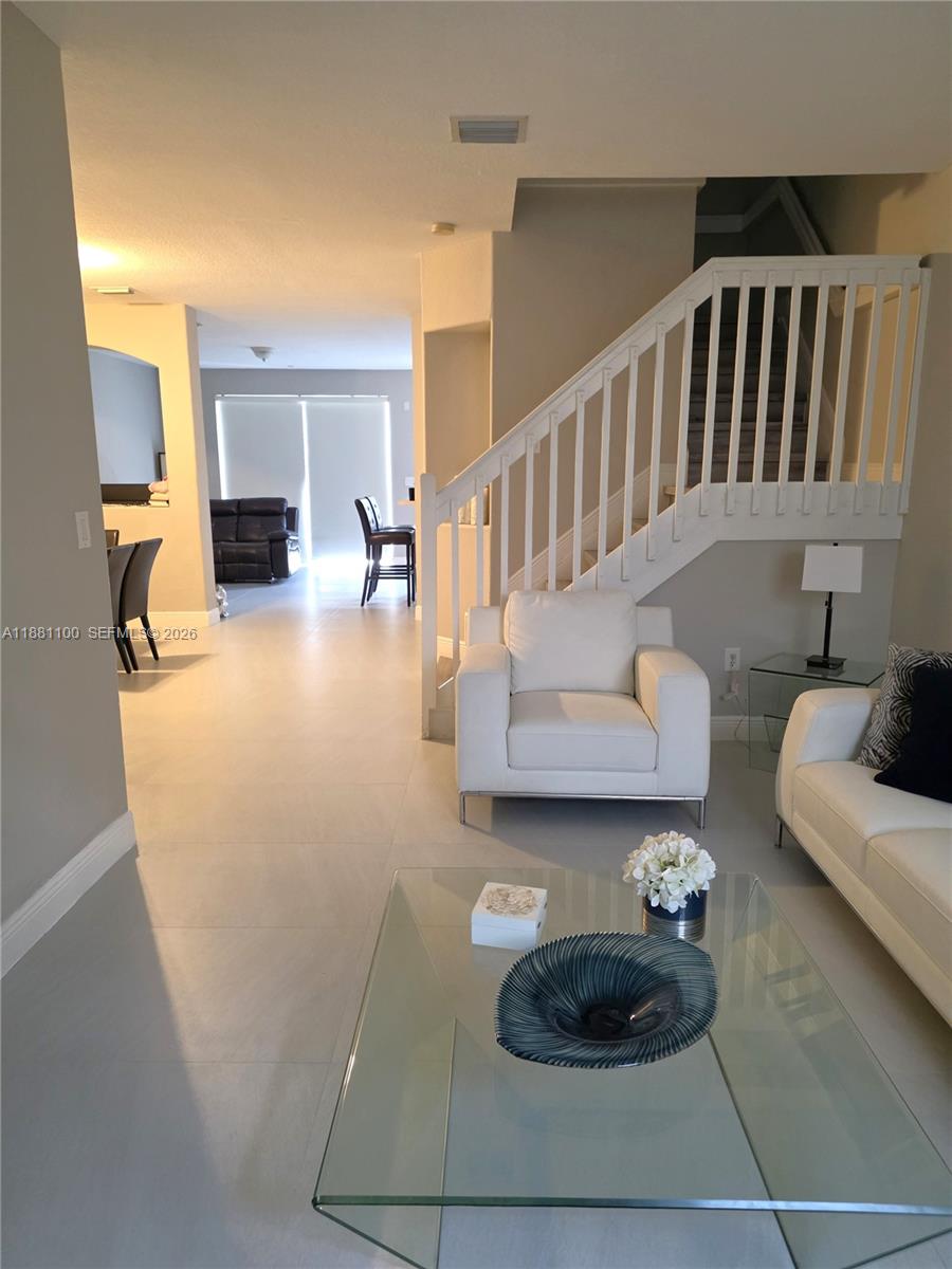 ISLANDS AT DORAL 1ST ADDN - Residential