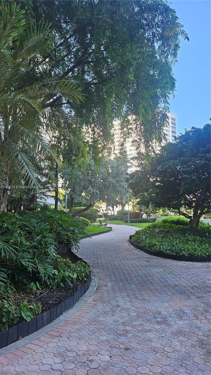 OLYMPUS CONDO PHASE - Residential Lease