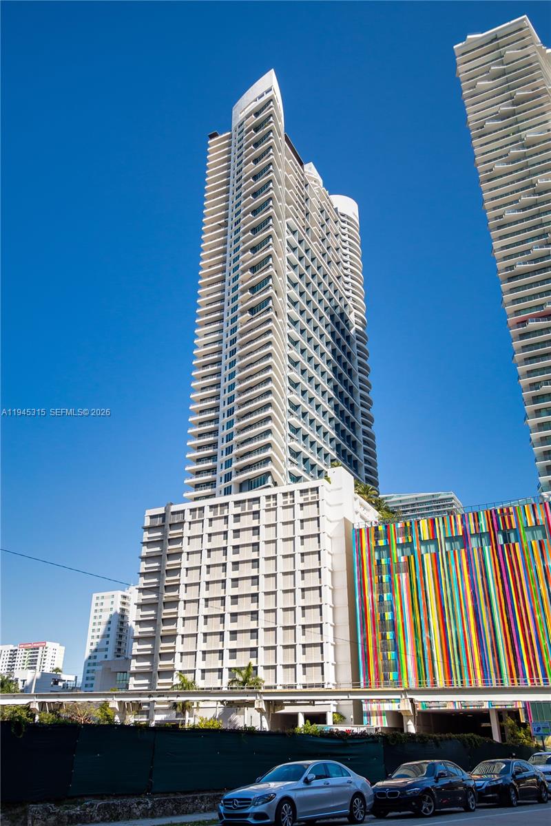 View photos, virtual tours, details... 60 SW 13 st 5012