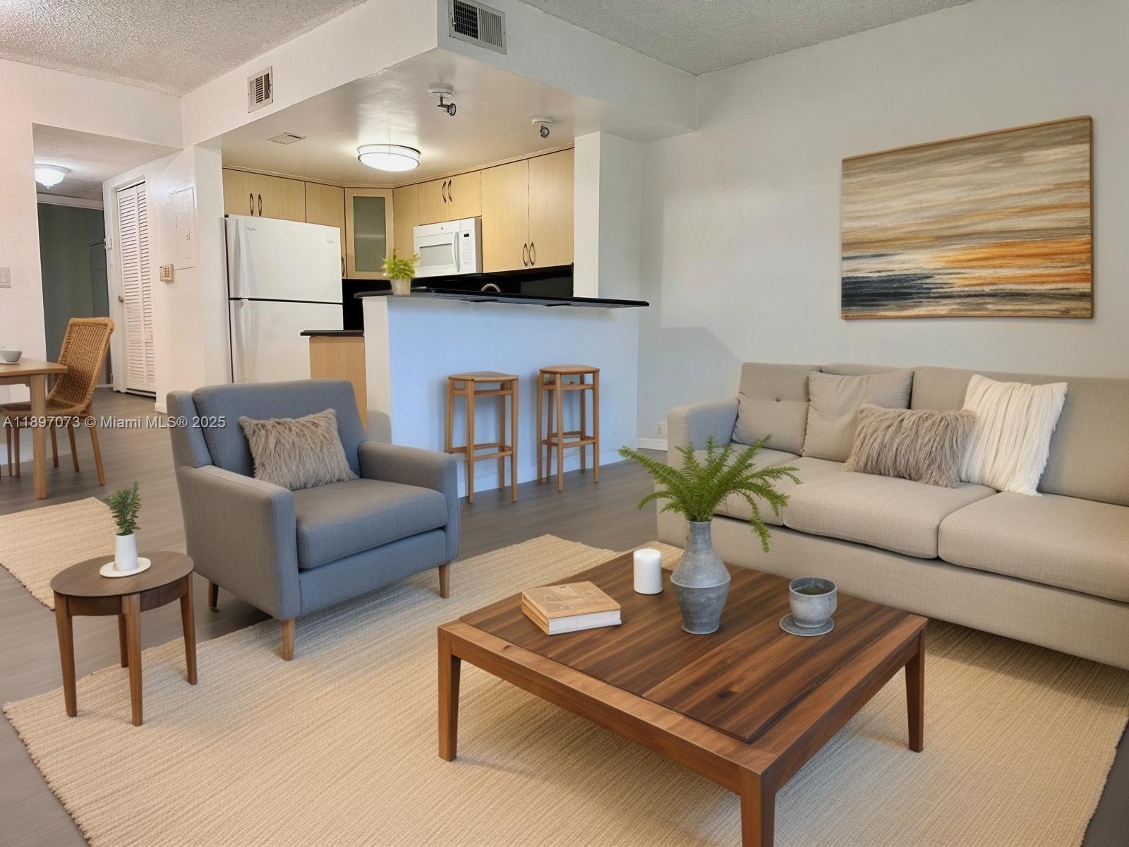 CORAL POINTE TOWNHOMES CO - Residential Lease