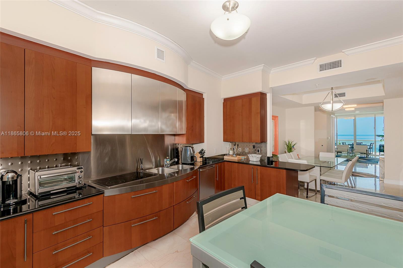 TRUMP PALACE CONDO - Residential