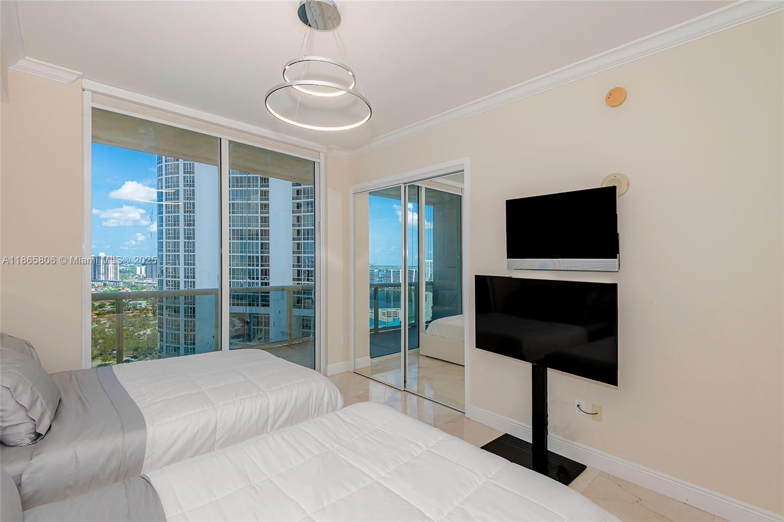 TRUMP PALACE CONDO - Residential