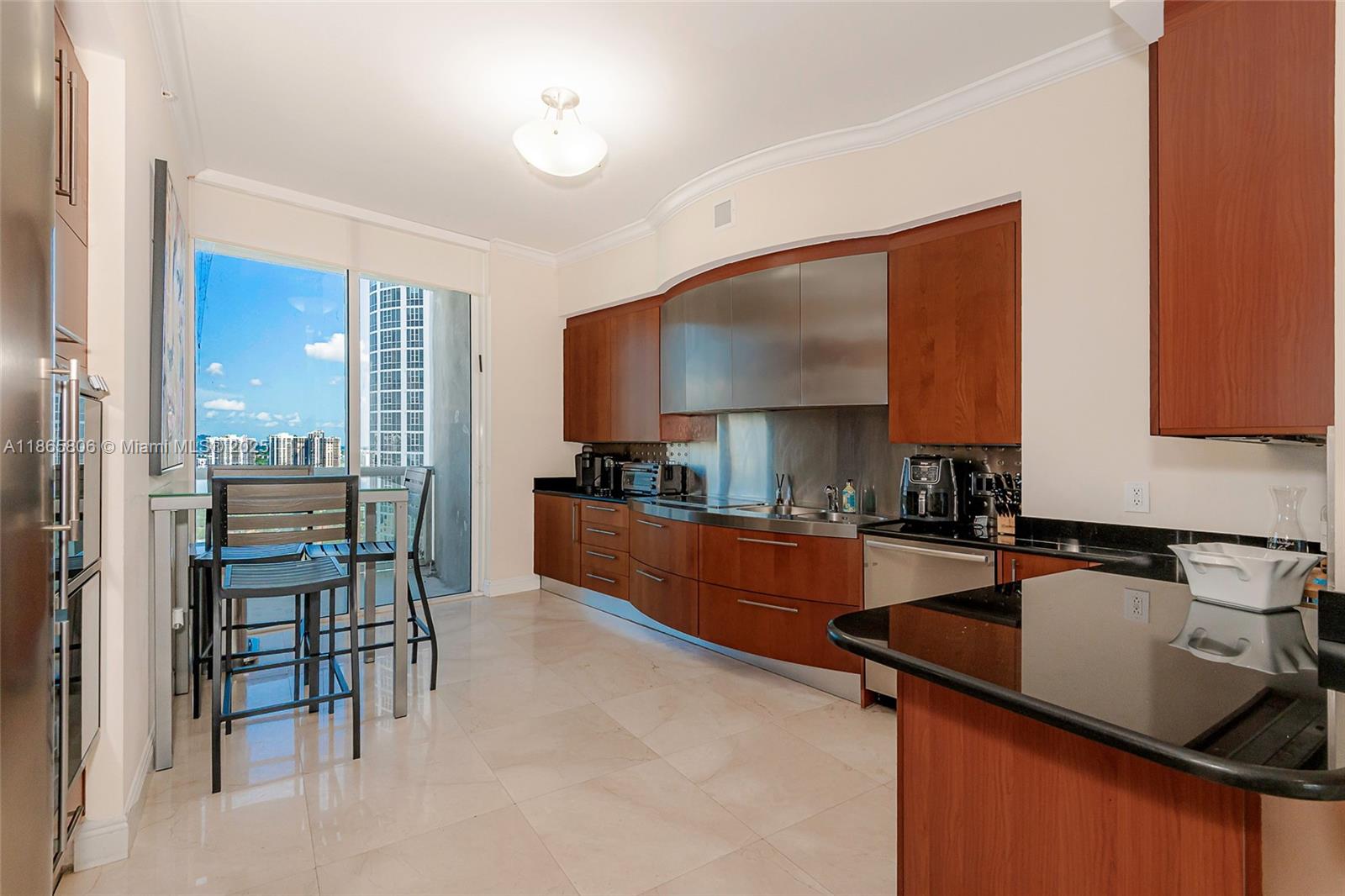 TRUMP PALACE CONDO - Residential