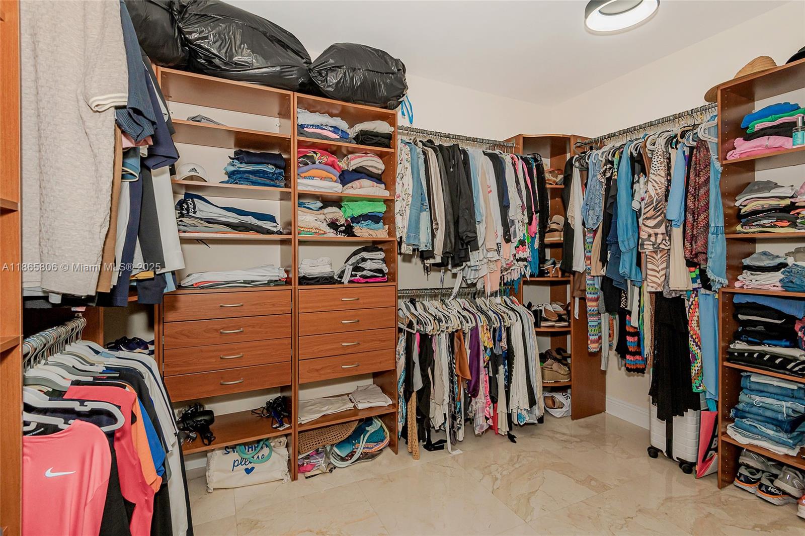 TRUMP PALACE CONDO - Residential