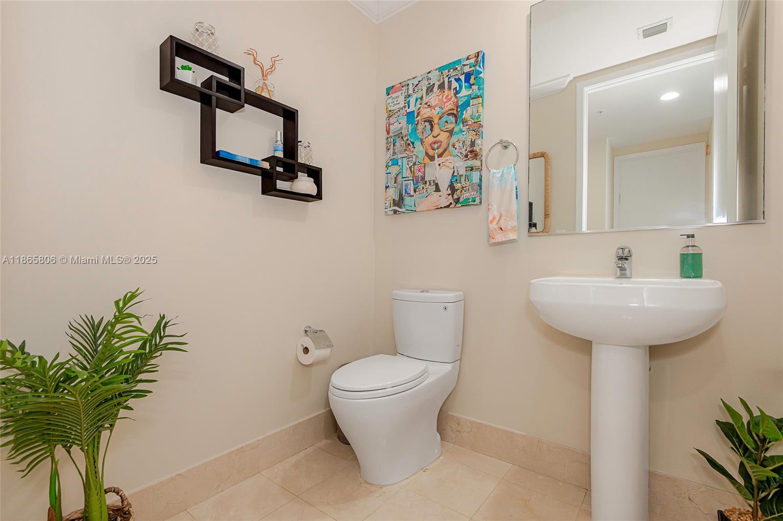 TRUMP PALACE CONDO - Residential