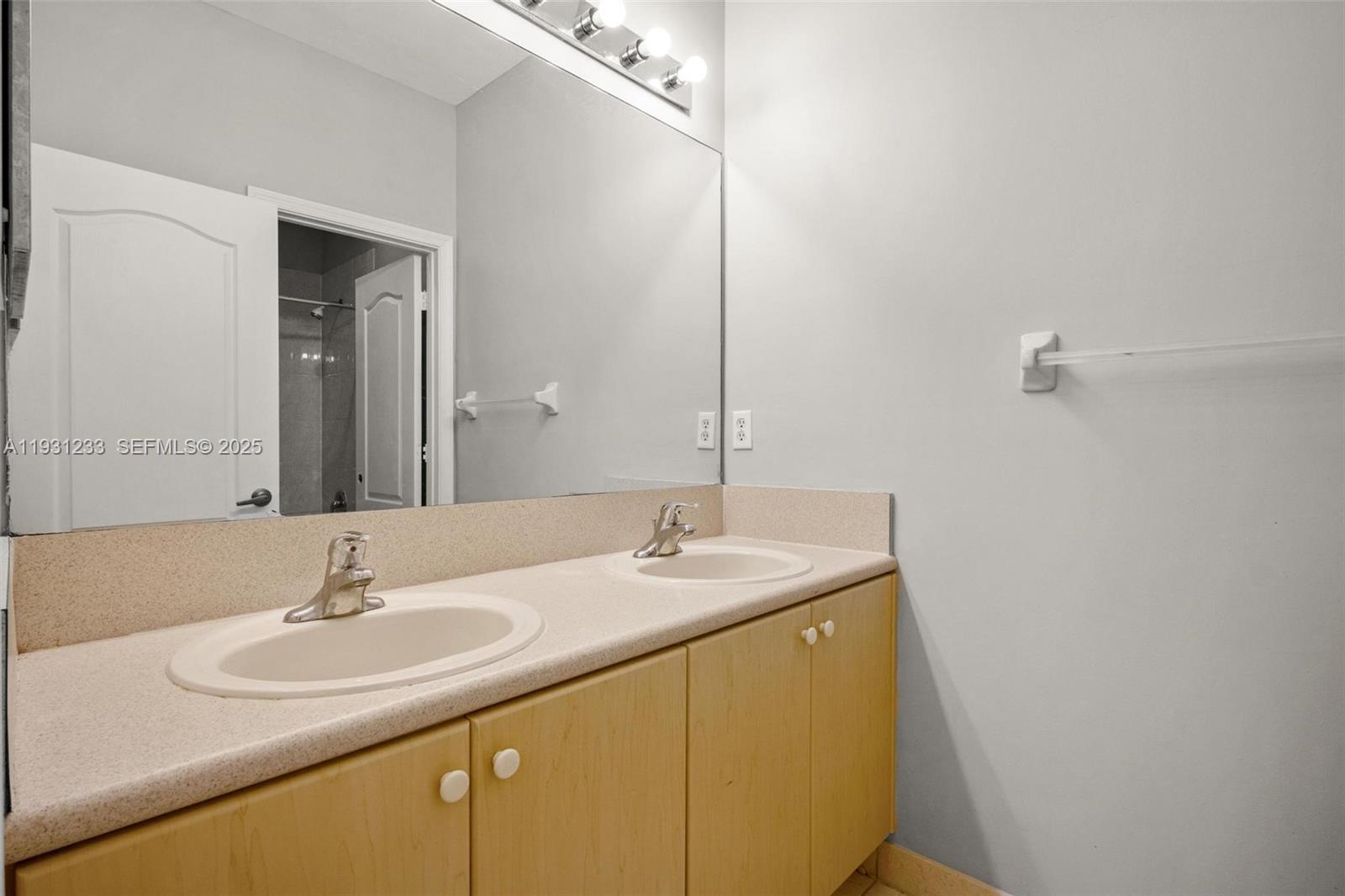 PORTOFINO ESTATES - Residential