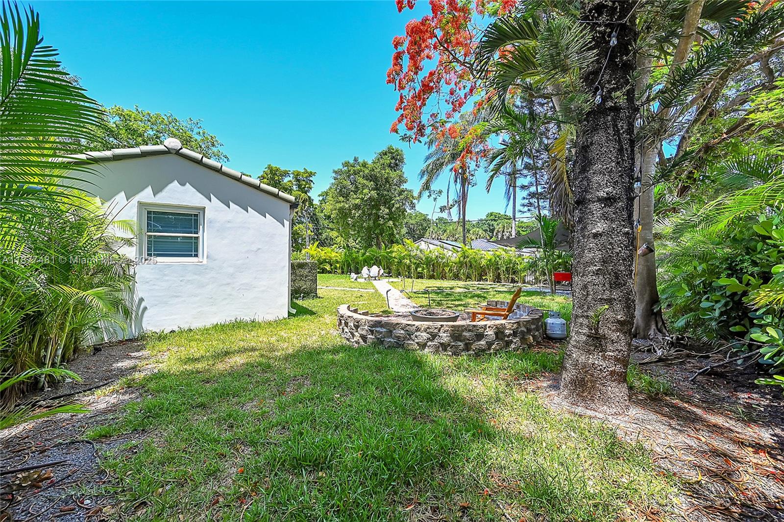 MIAMI SHORES SEC 1 AMD - Residential Lease