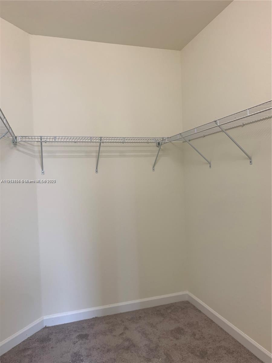 AQUABELLA NORTH REPLAT - Residential Lease