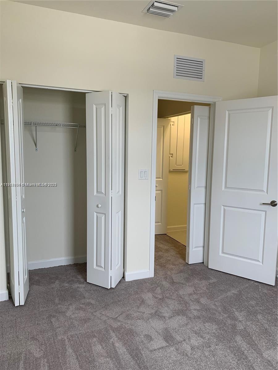 AQUABELLA NORTH REPLAT - Residential Lease