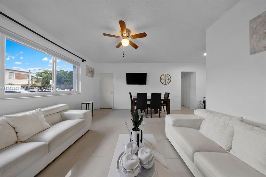 Don't miss your chance to own this spacious 1BD/1BA apartment just 3 blocks from the beach! Live the lifestyle you deserve or rent it out right away as an investment, leasing is allowed in the first year of ownership.

- Prime Location – Walk to the beach in minutes!
- Investor-Friendly – Rent right away!
- Building has passed 40 & 50-year recertifications
- Impact Windows & Doors
- Charming Courtyard & On-Site Laundry
- Secure & Well-Maintained Building – Low maintenance fees
- Street Parking