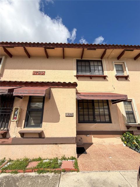 Photo of 1790 SW 122nd Pl #102-X, Miami, FL 33175 (MLS # A11904965) Photo of 1790 SW 122nd Pl #102-X, Miami, FL 33175 (MLS # A11904965)