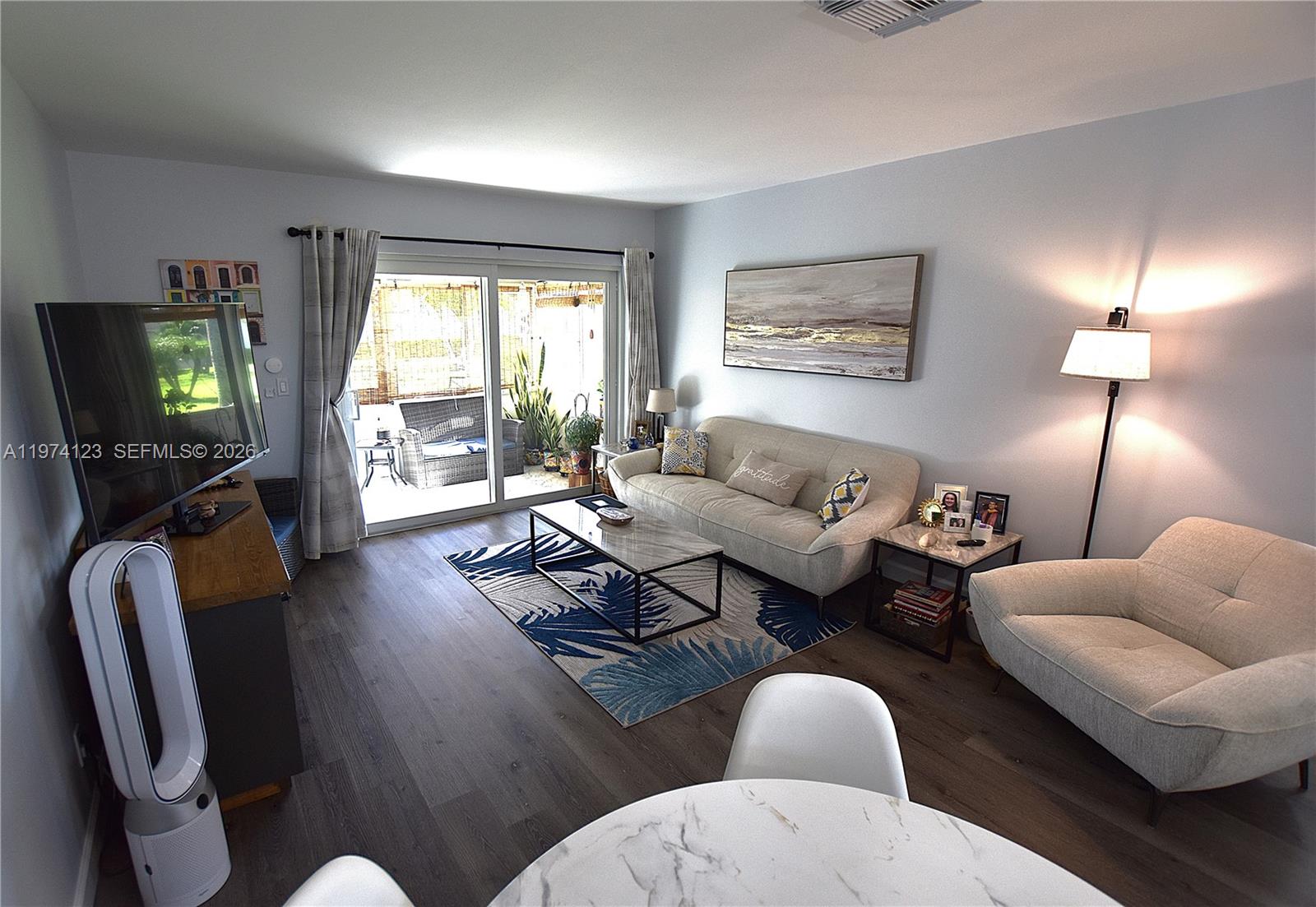 CRESTHAVEN VILLAS CONDO 3 - Residential