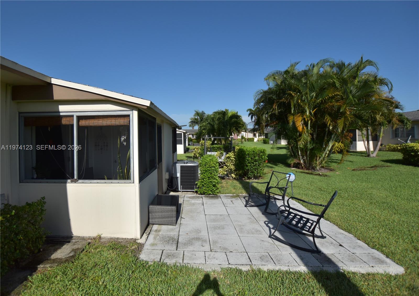 CRESTHAVEN VILLAS CONDO 3 - Residential