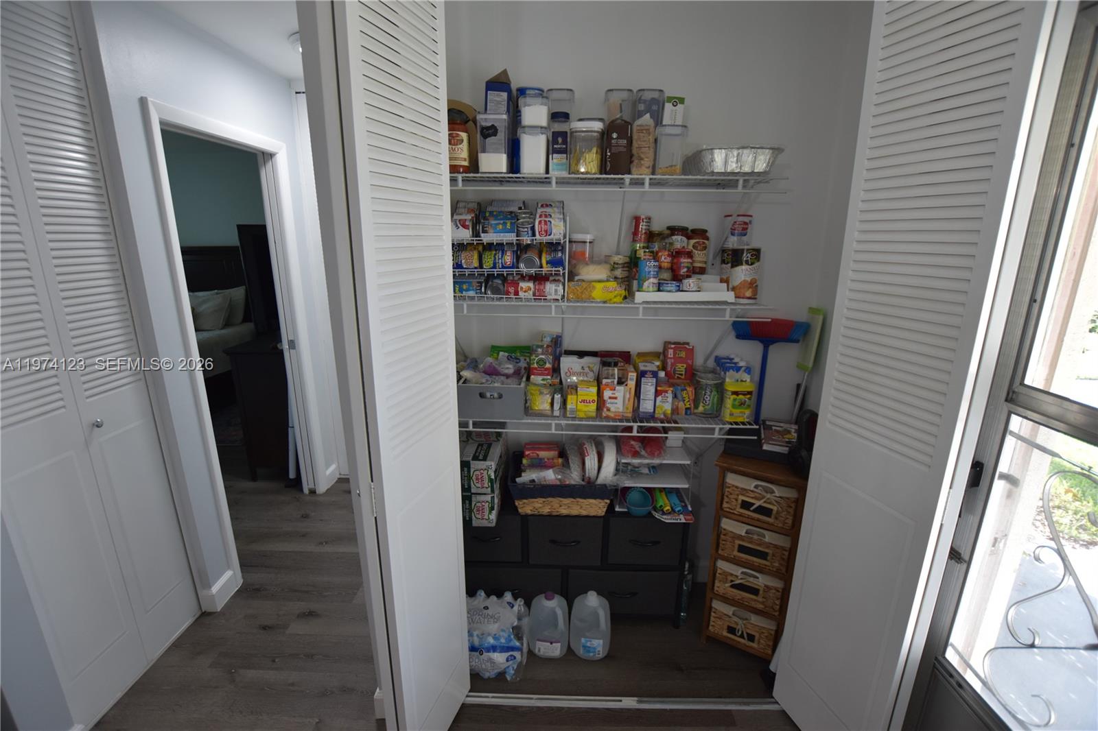 CRESTHAVEN VILLAS CONDO 3 - Residential