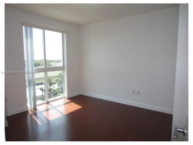 DOWNTOWN DADELAND CONDO N - Residential Lease