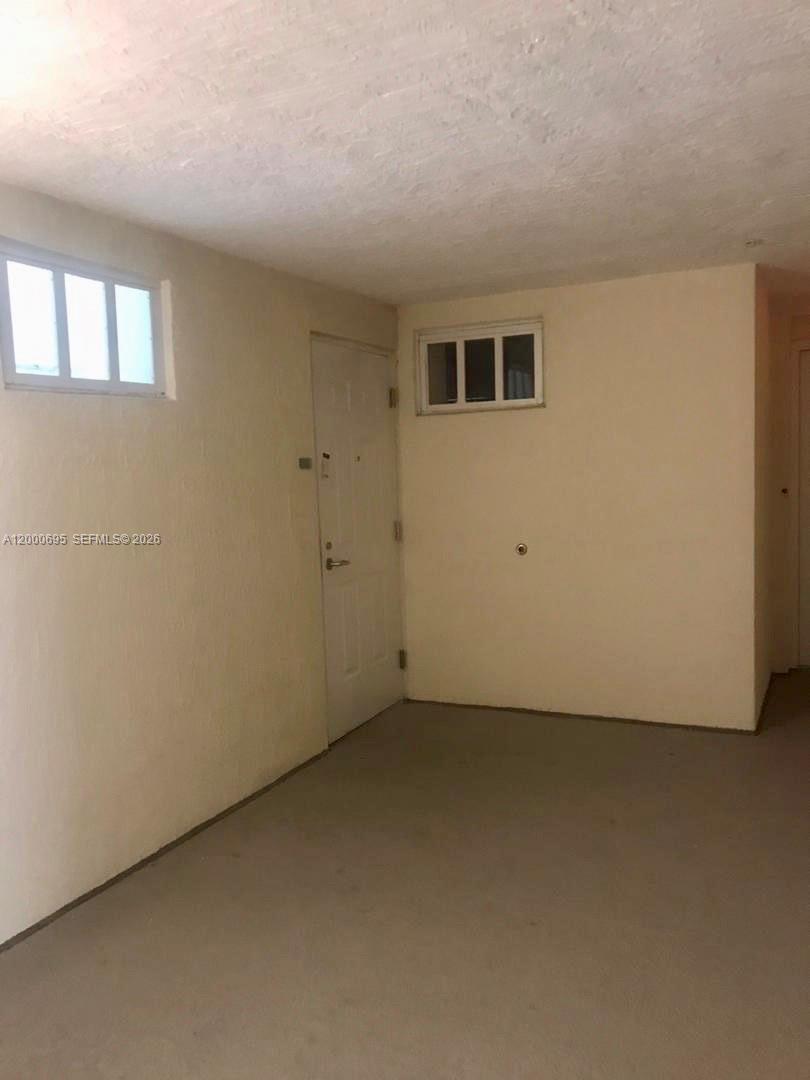 DOWNTOWN DADELAND CONDO N - Residential Lease