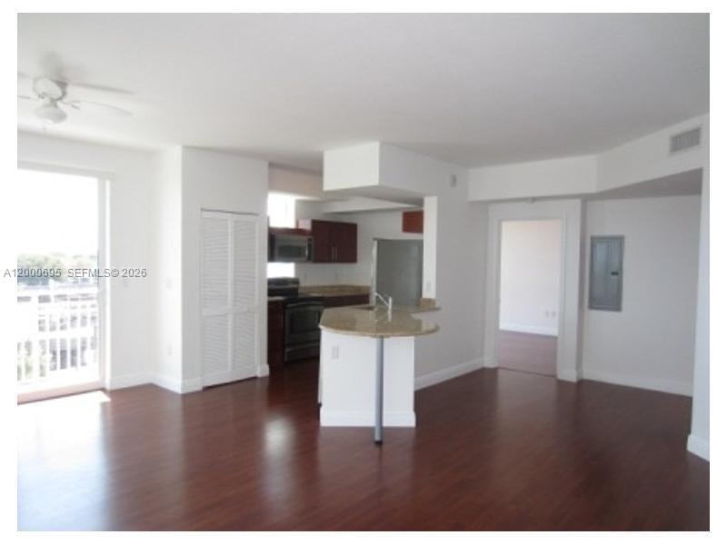 DOWNTOWN DADELAND CONDO N - Residential Lease