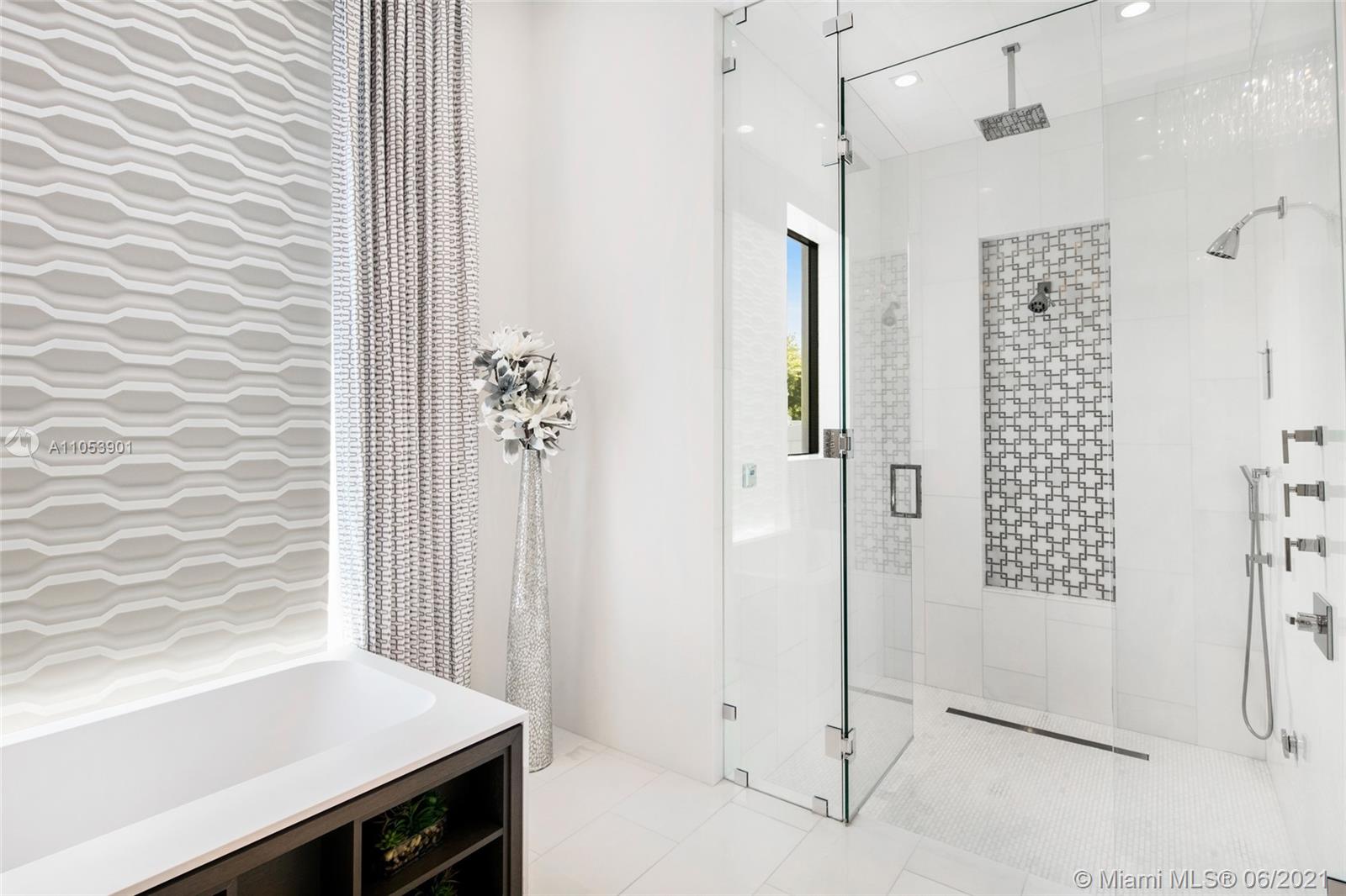 FRENCHMANS CREEK PAR B LT - Residential