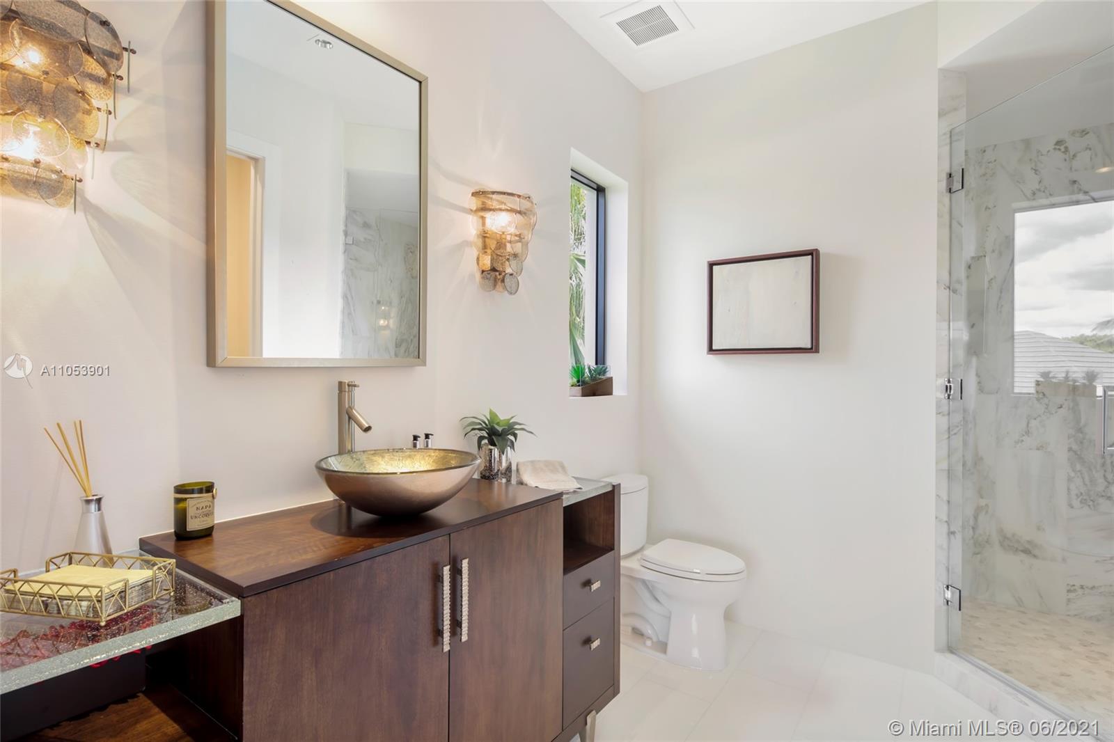 FRENCHMANS CREEK PAR B LT - Residential